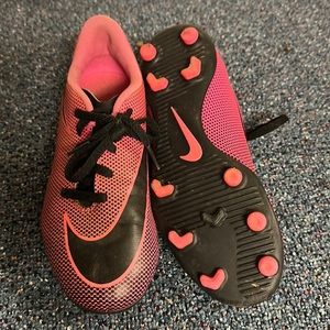 Nike Girls size 3 cleats for soccer, field hockey, lacrosse